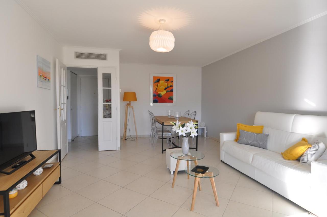 Elegant One-Bedroom Apartment With Swimming Pool - Stayinantibes - Le Vallon Екстер'єр фото