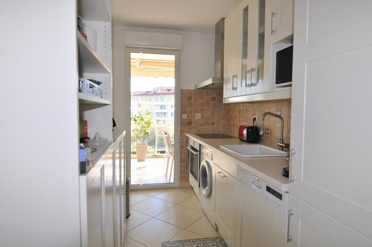 Elegant One-Bedroom Apartment With Swimming Pool - Stayinantibes - Le Vallon Екстер'єр фото